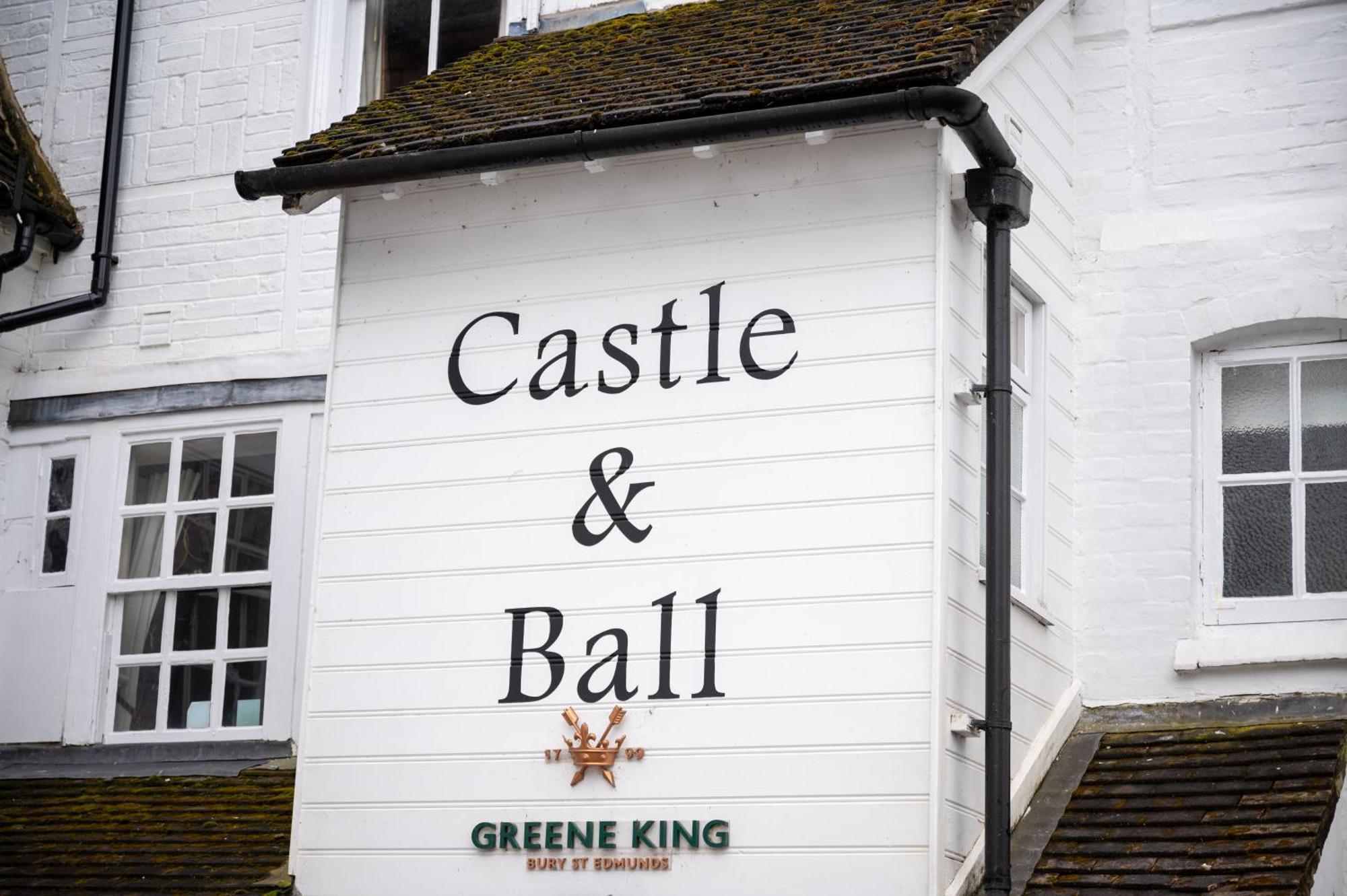 Castle And Ball By Greene King Inns Marlborough Ngoại thất bức ảnh